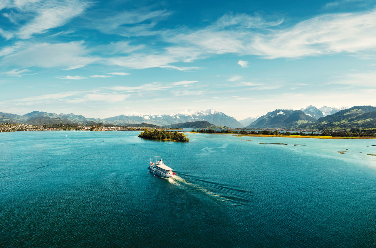 Boot auf dem Zürichsee in der Nähe von Rapperswil